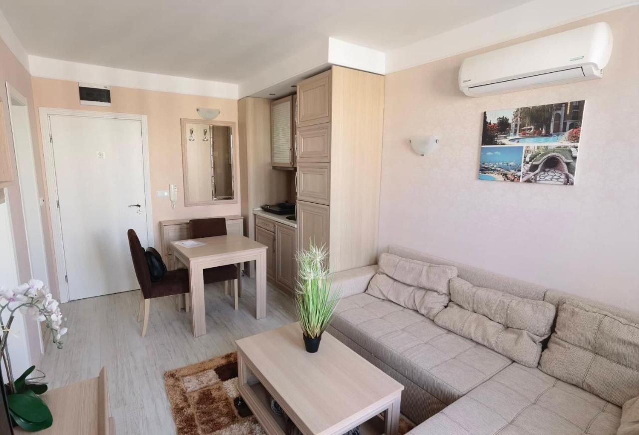 Harmony Suitеs Apartment ซันนีบีช ภายนอก รูปภาพ